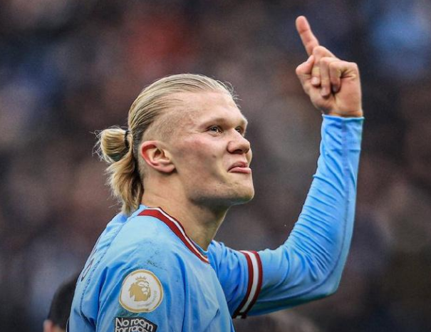 中国足球的 中国足球的