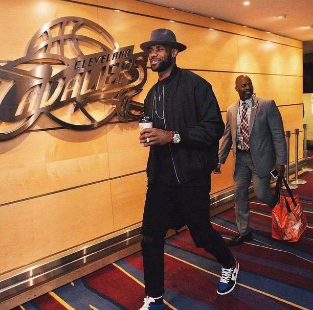 职业梯队完 职业梯队完